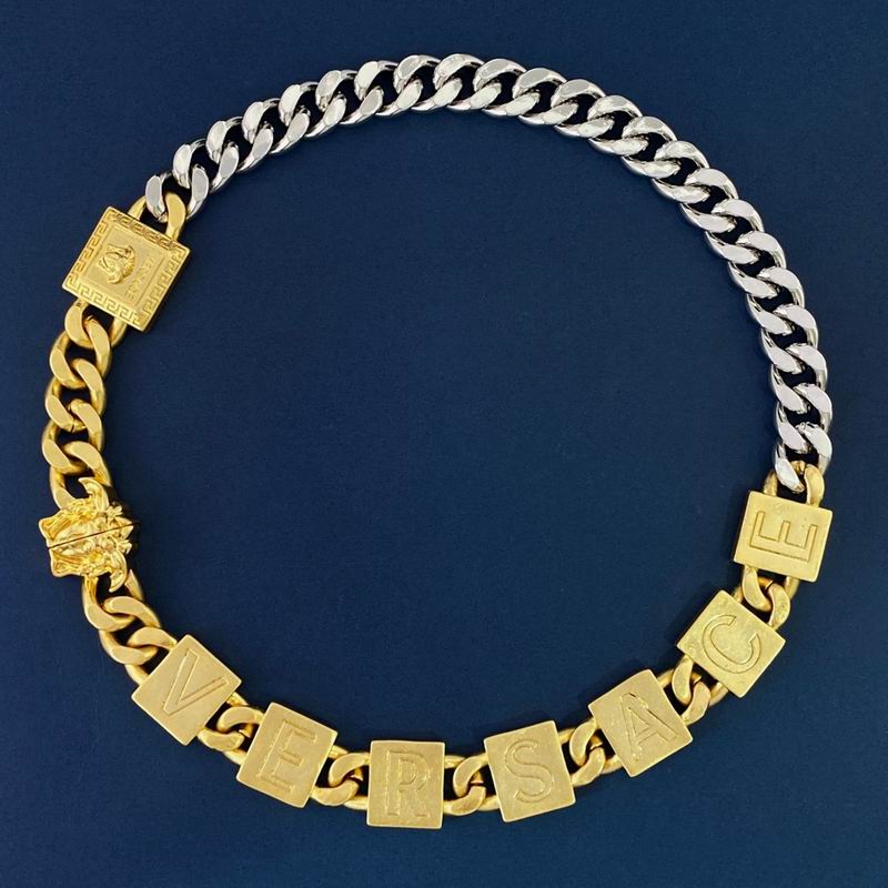 Versace necklace 06lyx32 (1)